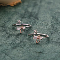 Flutura Toe Rings in 92.5 Silver