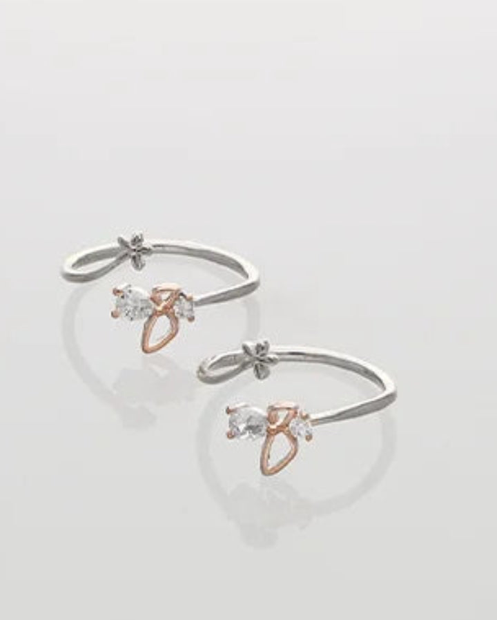 Flutura Toe Rings in 92.5 Silver