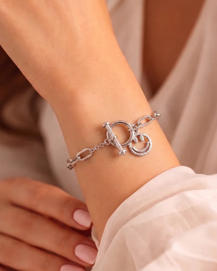 Smiley Bracelet in 92.5 Silver
