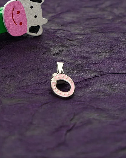 Oval Pendant in 92.5 Silver