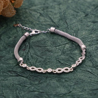 Infinitya Bracelet in 92.5 Silver