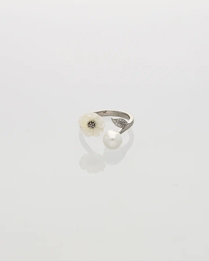 Florea Pearl Ring in 92.5 Silver