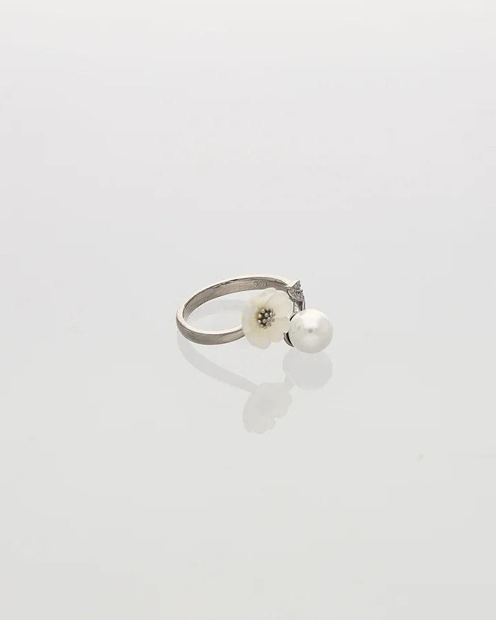 Florea Pearl Ring in 92.5 Silver