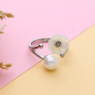Pearl Floral Ring in 92.5 Silver