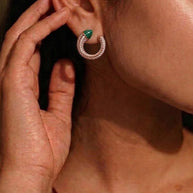 Crescent Studs in 92.5 Silver