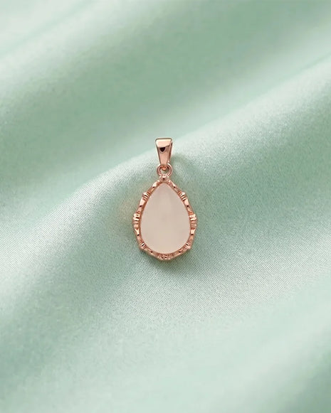 Oval Lace Pendant in 92.5 Silver