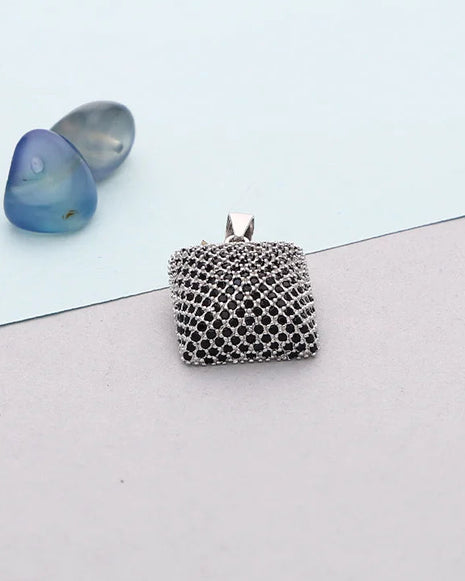 Noctra Pendant in 92.5 Silver