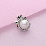 Pearlina Pendant in 92.5 Silver
