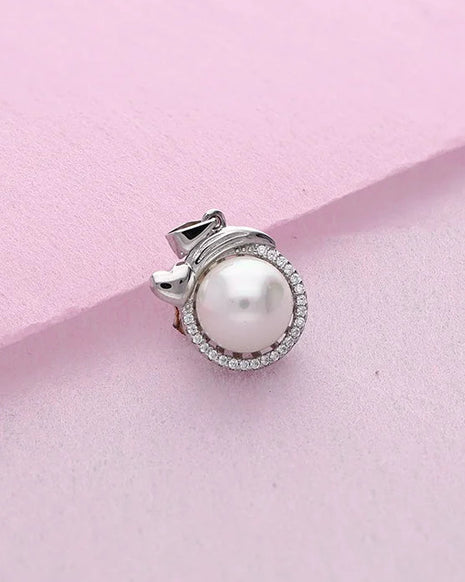 Pearlina Pendant in 92.5 Silver