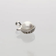 Pearlina Pendant in 92.5 Silver