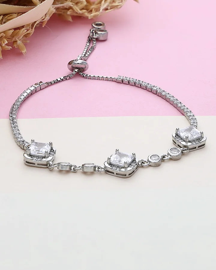 Lunvix Bracelet in 92.5 Silver