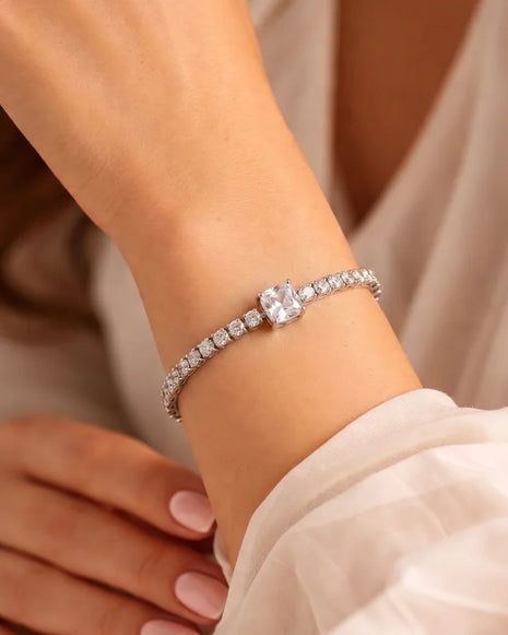 Elunor Stretch Bracelet in 92.5 Silver