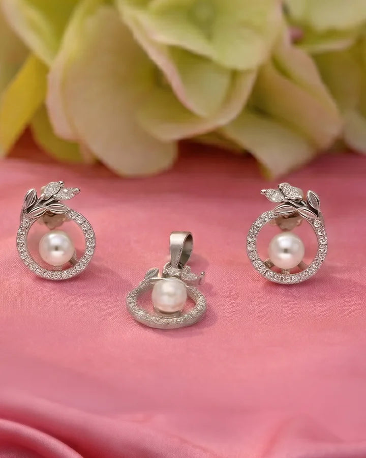 Pearl Luma Set in 92.5 Silver