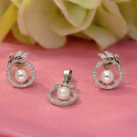 Pearl Luma Set in 92.5 Silver