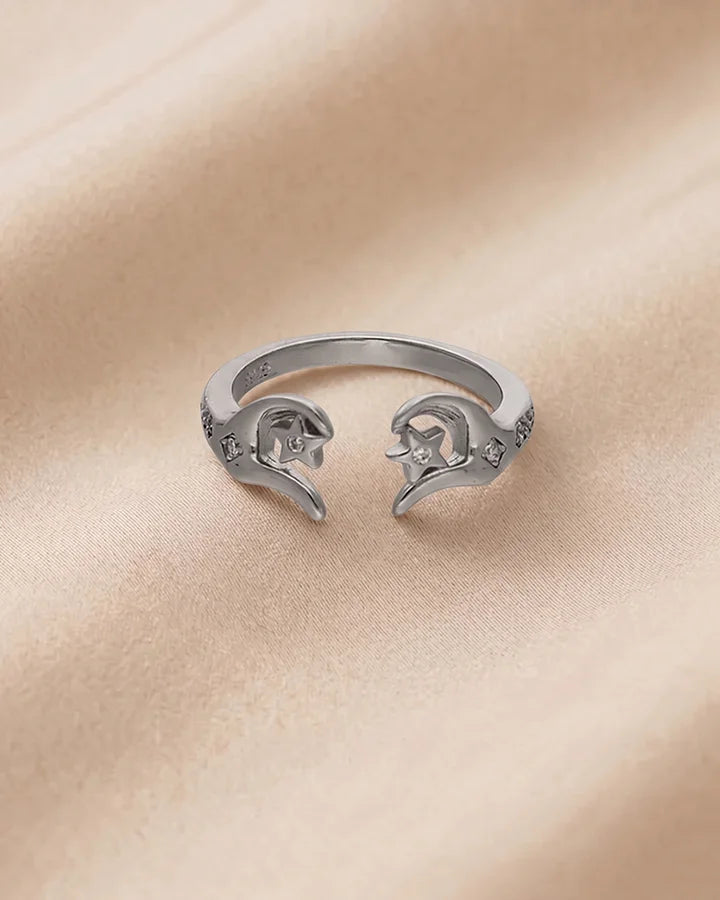 Stella Ring in 92.5 Silver