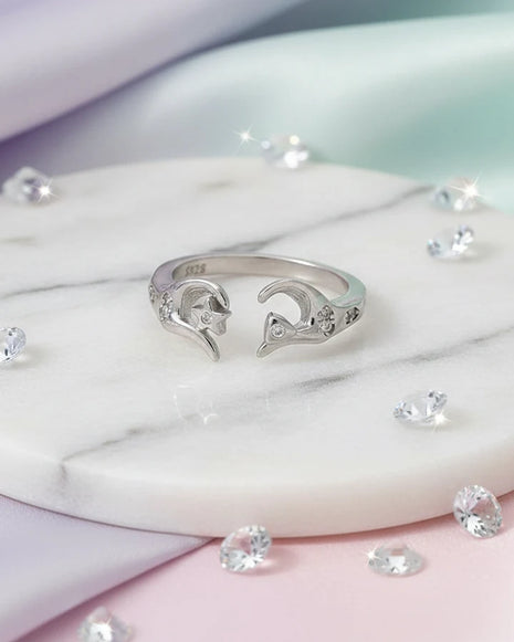 Triara Ring in 92.5 Silver