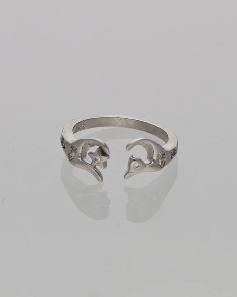 Triara Ring in 92.5 Silver