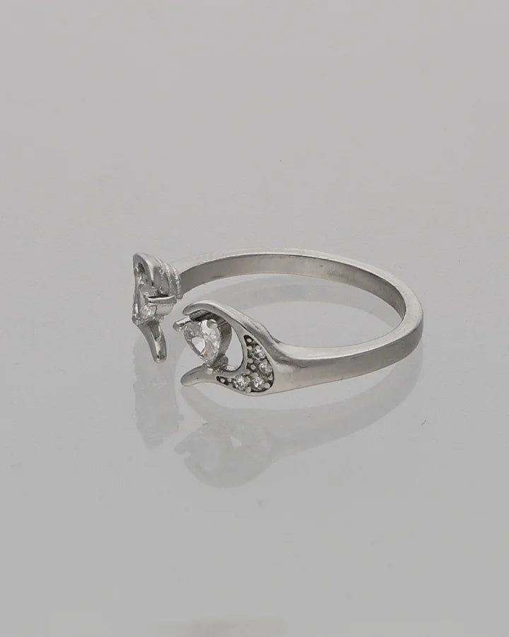 Miora Ring in 92.5 Silver