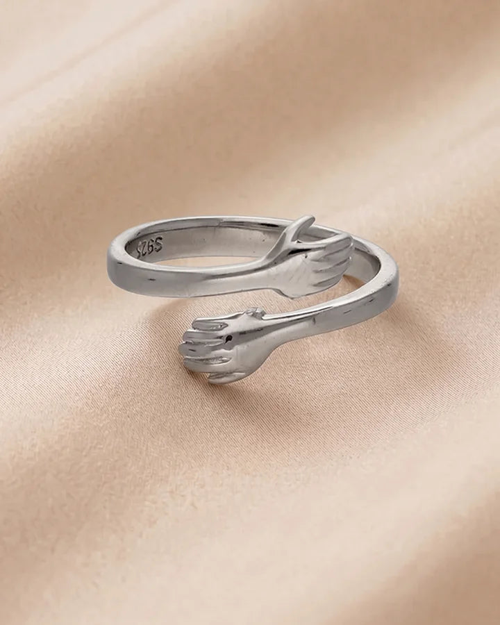 Veyra Ring in 92.5 Silver