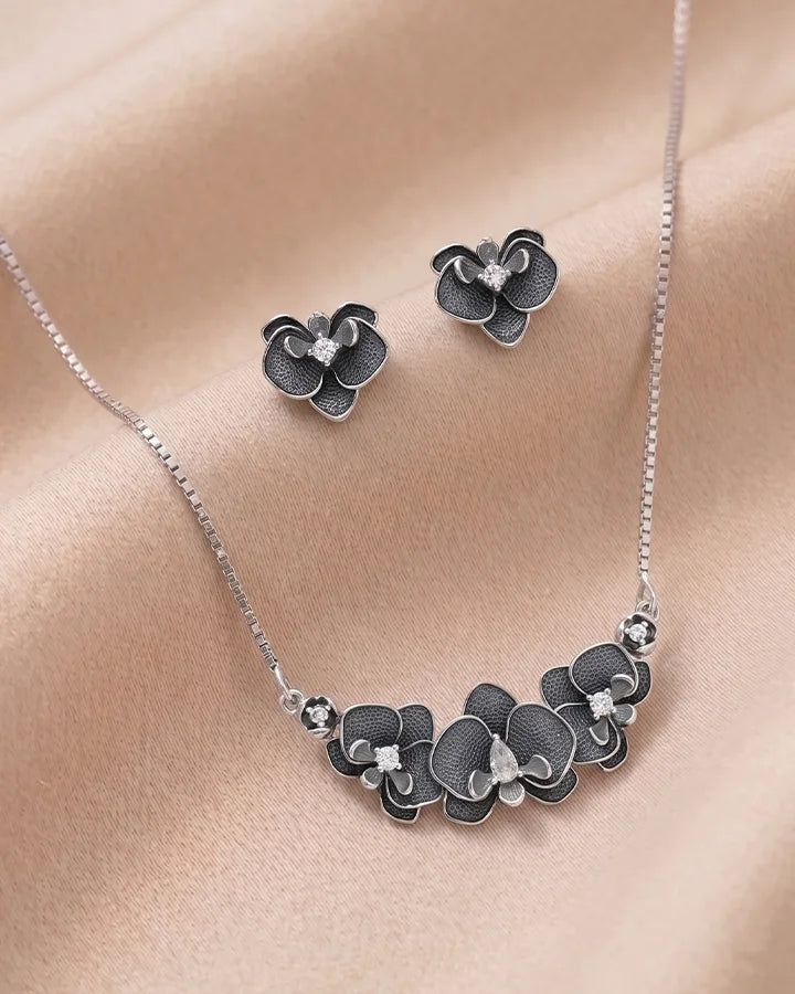 Grey Floral CharmDuo in 92.5 Silver