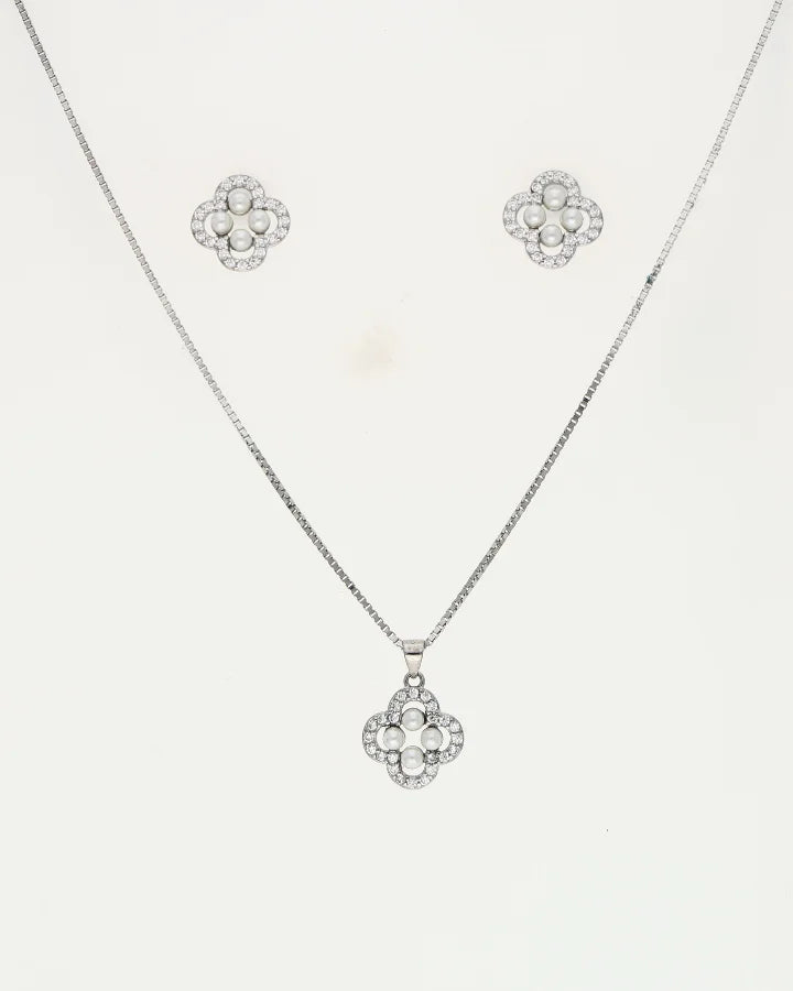 Twilight Pearl Set in 92.5 Silver