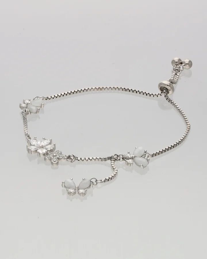 Vaelis Bracelet in 92.5 Silver