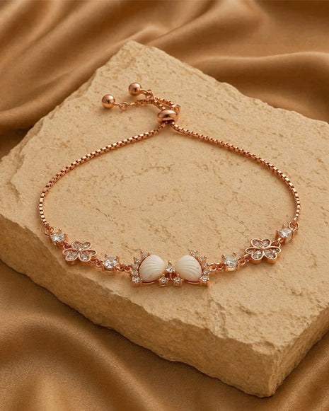 Myza Link Bracelet in 92.5 Silver