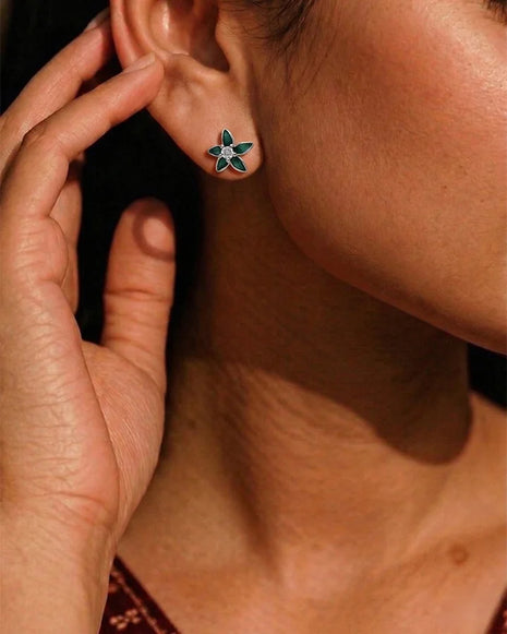 Orlisse Nova Studs in 92.5 Silver