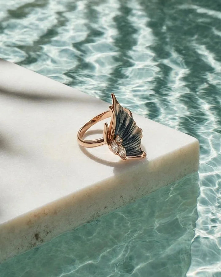 Rose Gleam Ring in 92.5 Silver