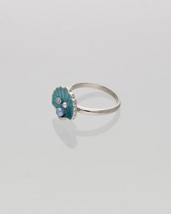 Ivory Gleam Ring in 92.5 Silver