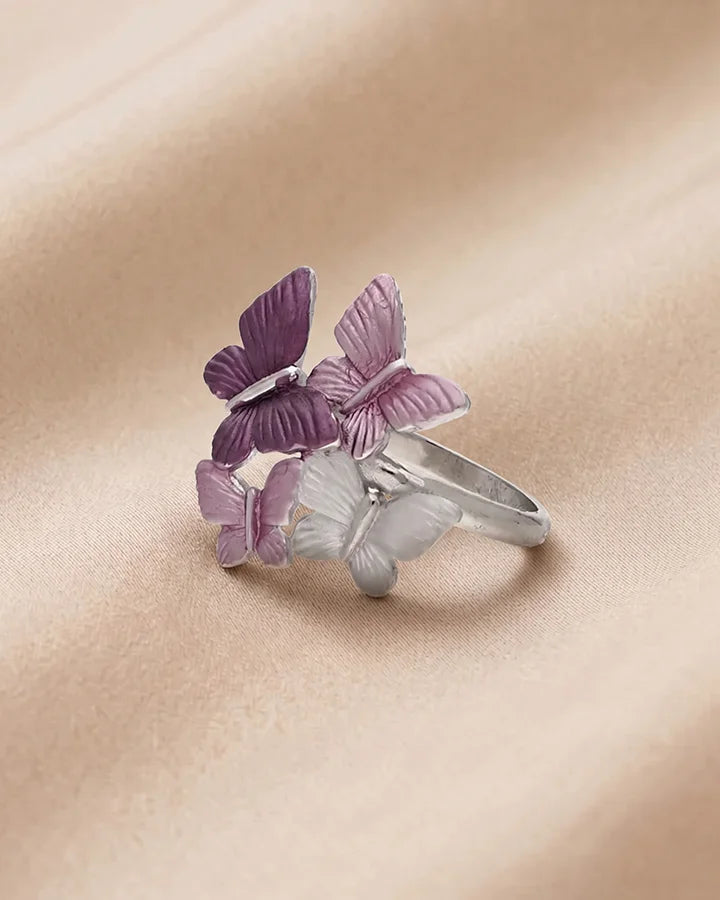 Flutter Motif Ring in 92.5 Silver