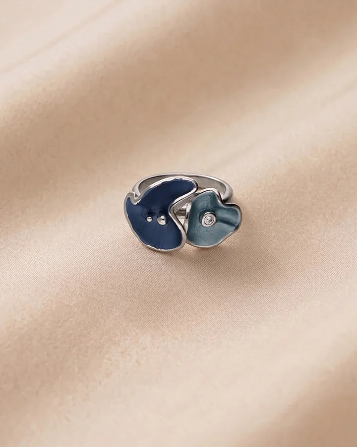 Stellar Glow ring in 92.5 Silver