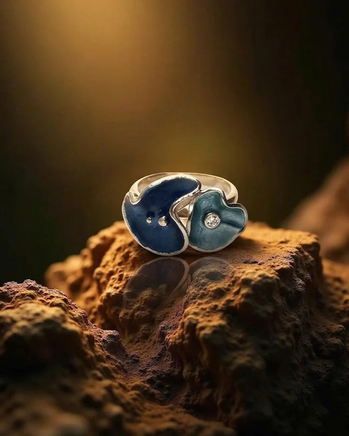 Stellar Glow ring in 92.5 Silver