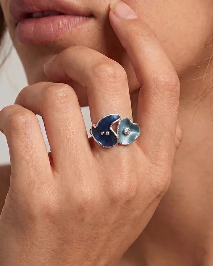 Stellar Glow ring in 92.5 Silver