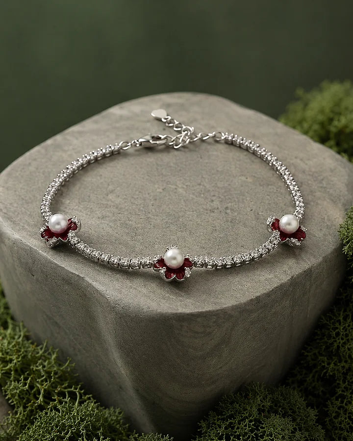 Stellar Tennis Bracelet in 92.5 Silver