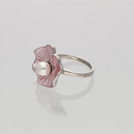 Luna Pearl Ring in 92.5 Silver