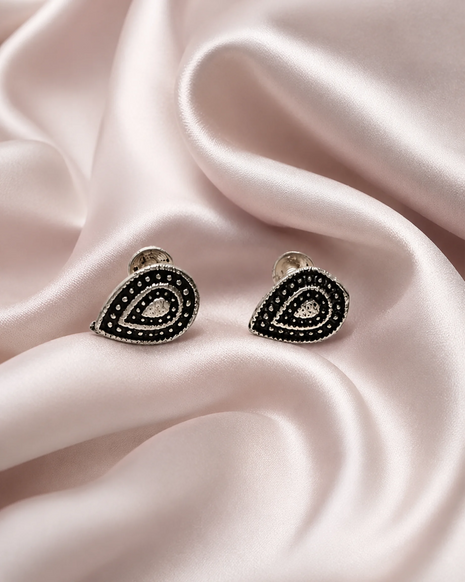 Rajwadi Pan Studs 92.5 Silver