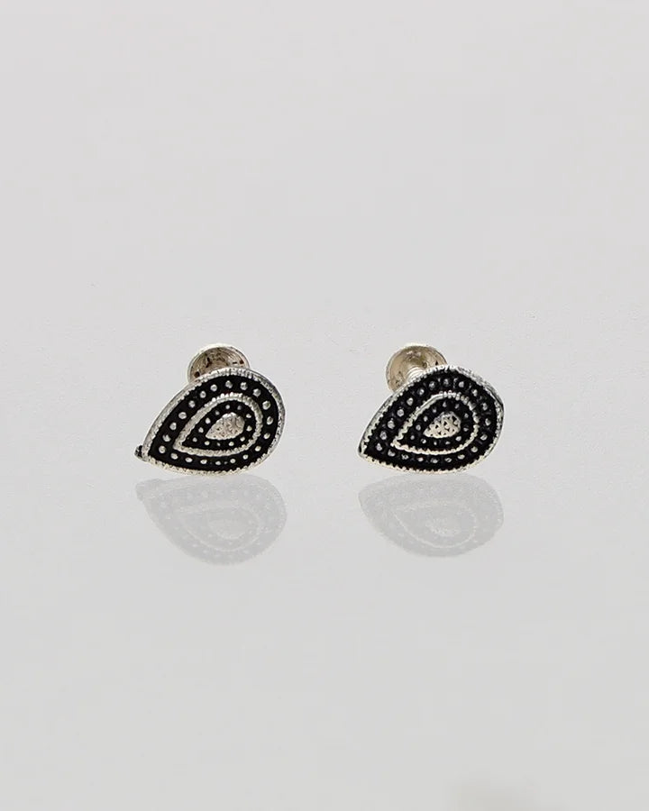 Rajwadi Pan Studs 92.5 Silver