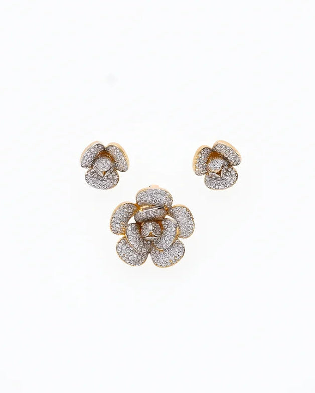 Golden Bloom Pendant Set in 92.5 Silver