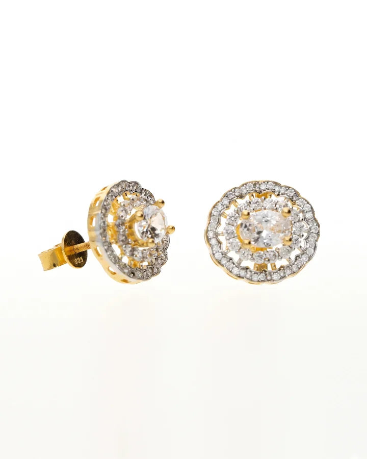 Oval Majesty Pendant Set in 92.5 Silver