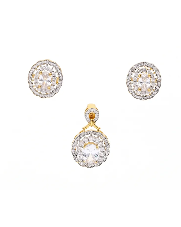 Oval Majesty Pendant Set in 92.5 Silver