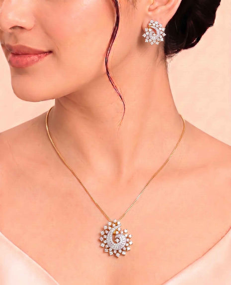 Moonlit Curve Pendant Set in 92.5 Silver