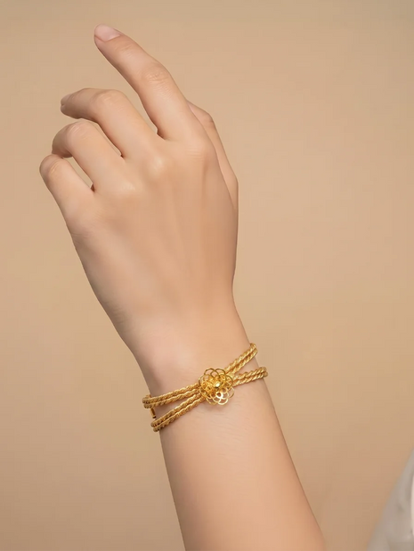 Floral Mesh Bracelet in 92.5 Silver