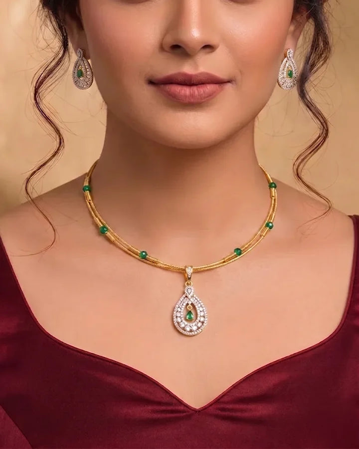 Emerald Royale Set in 92.5 Silver
