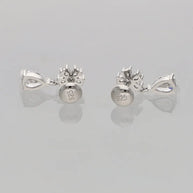 Dangle Earrings in 92.5 Silver