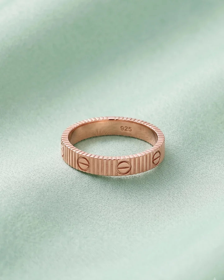 Ember Titan Ring in 92.5 Silver