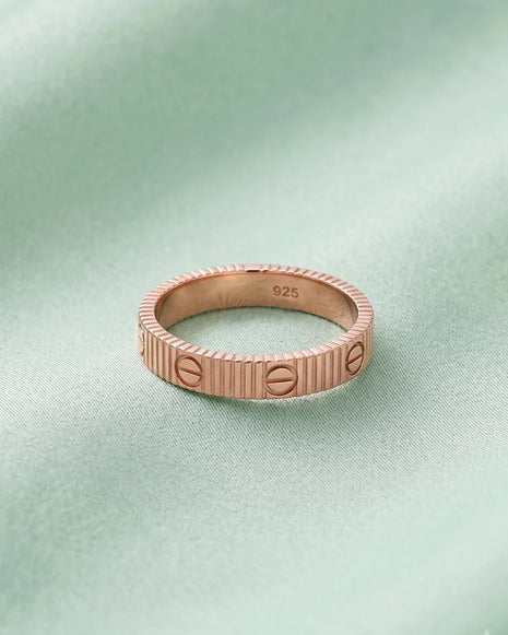 Ember Titan Ring in 92.5 Silver