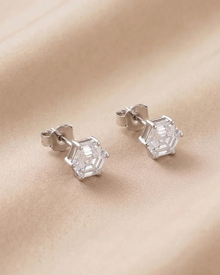 Luna Solitaire Studs in 92.5 Silver