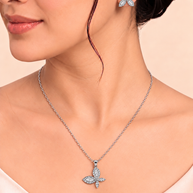 Fluttering Grace Pendant Set in 92.5 Silver