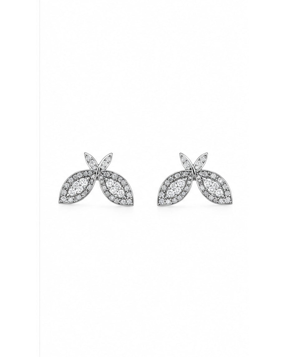 Fluttering Grace Pendant Set in 92.5 Silver